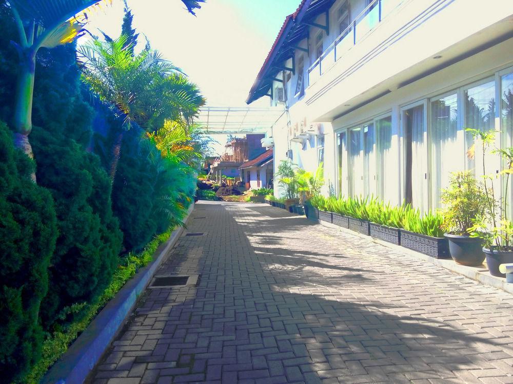 Villa Chocolate Lembang Exterior photo